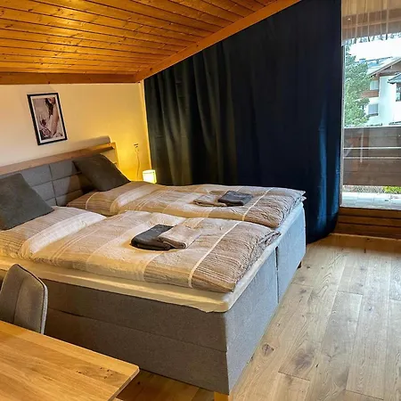 Double Near Ritzensee River * Зальфельден