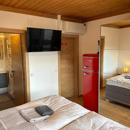 Near Ritzensee River Apartment *