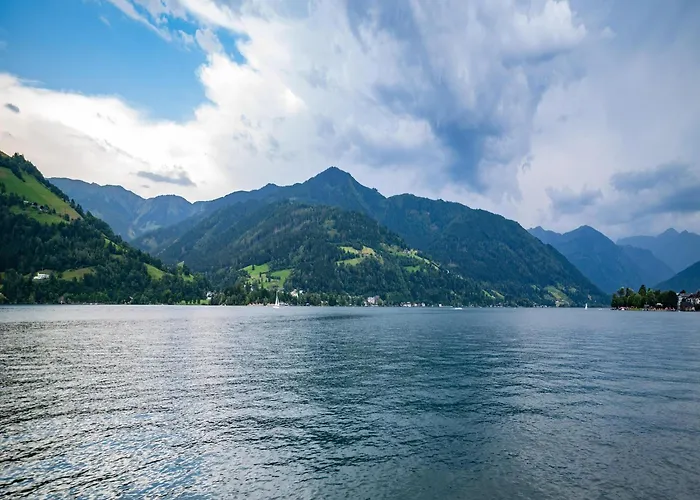 Double Near Ritzensee River * ザールフェルデン・アム・シュタイナーネン・メアー